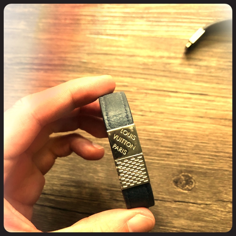 Louis Vuitton Bracelet “Pull It” Reversible